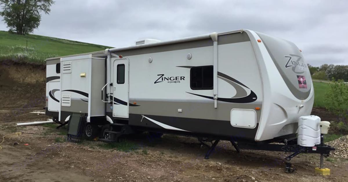 2014 Crossroads Zinger Trailer Rental in Lawton, IA Outdoorsy