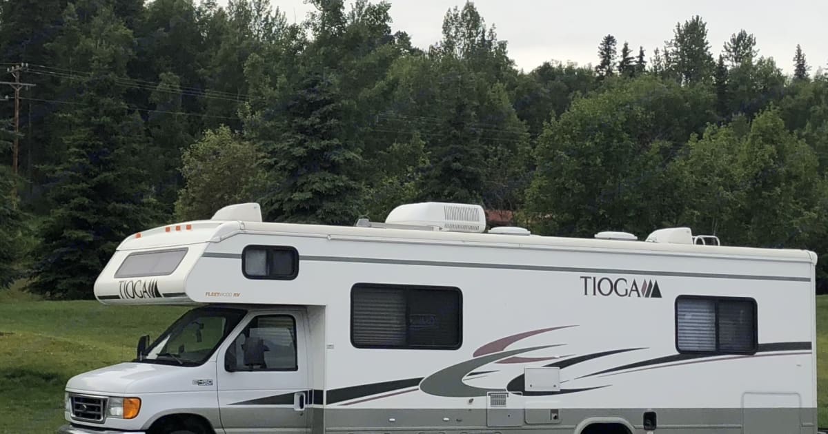 2004 Fleetwood Tioga Motorhome Rental in Anchorage, AK Outdoorsy