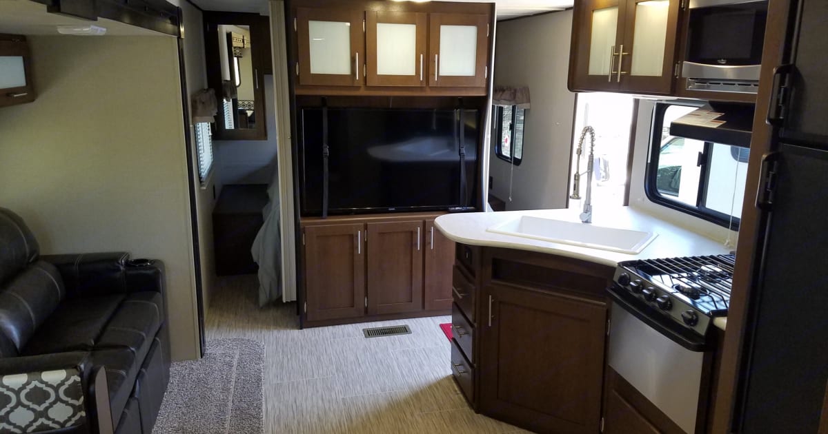 2018 Prime Time Avenger Travel trailer Rental in Leander, TX Outdoorsy