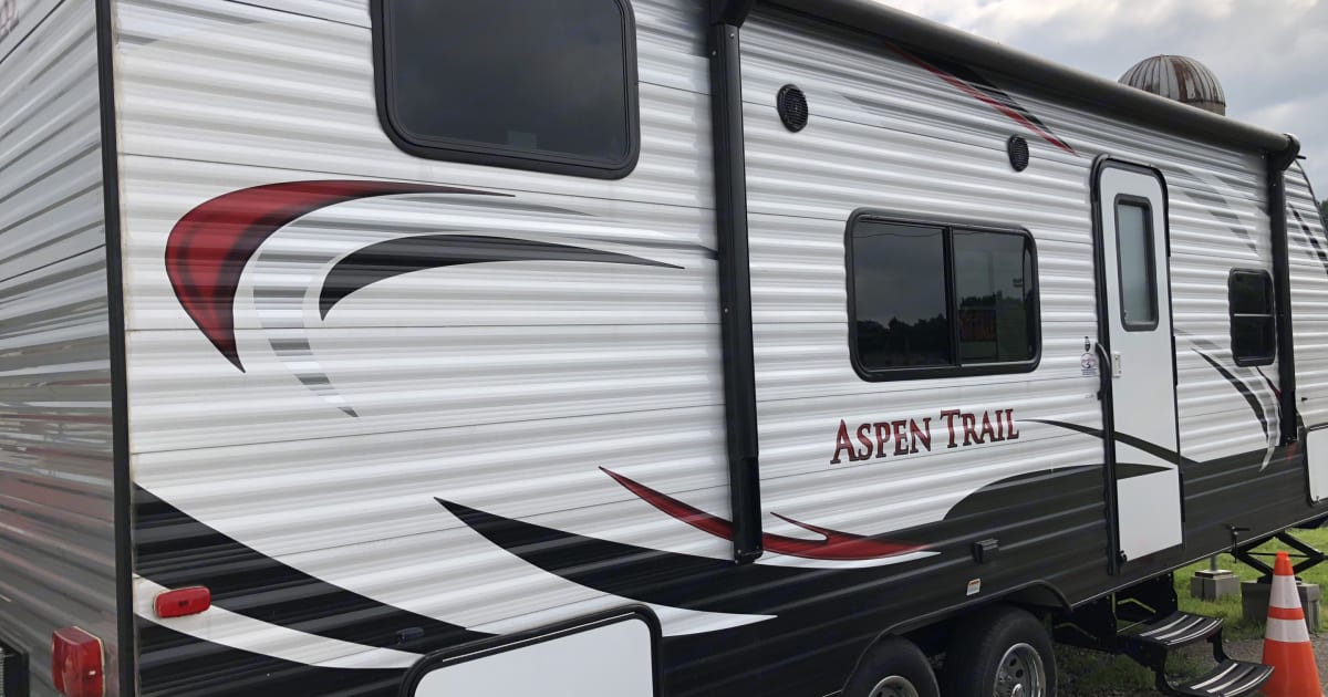 2012 Dutchmen Aspen Trail Travel trailer Rental in Warsaw, OH Outdoorsy