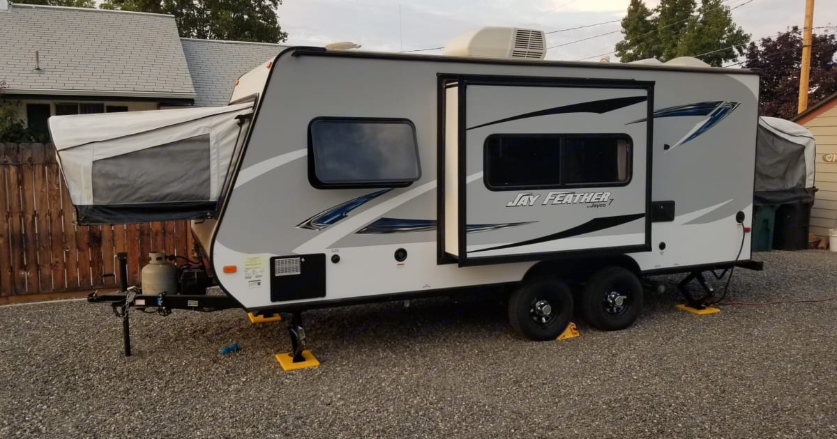 2017 Jayco Jay Feather Caravane Rental in Clarkston, WA Outdoorsy