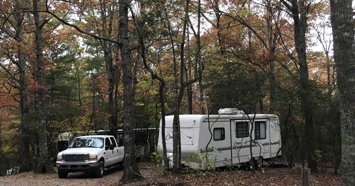 2001 Carriage Cameo Travel trailer Rental in Groveland, FL Outdoorsy