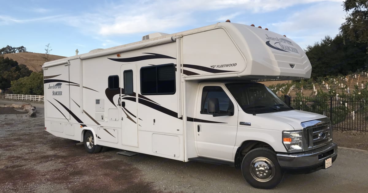 2014 Fleetwood Jamboree Searcher Class C Rental in Gilroy, CA Outdoorsy