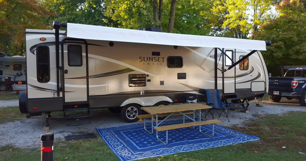2015 Crossroads Sunset Trails 290RL Super Lite Travel trailer Rental in