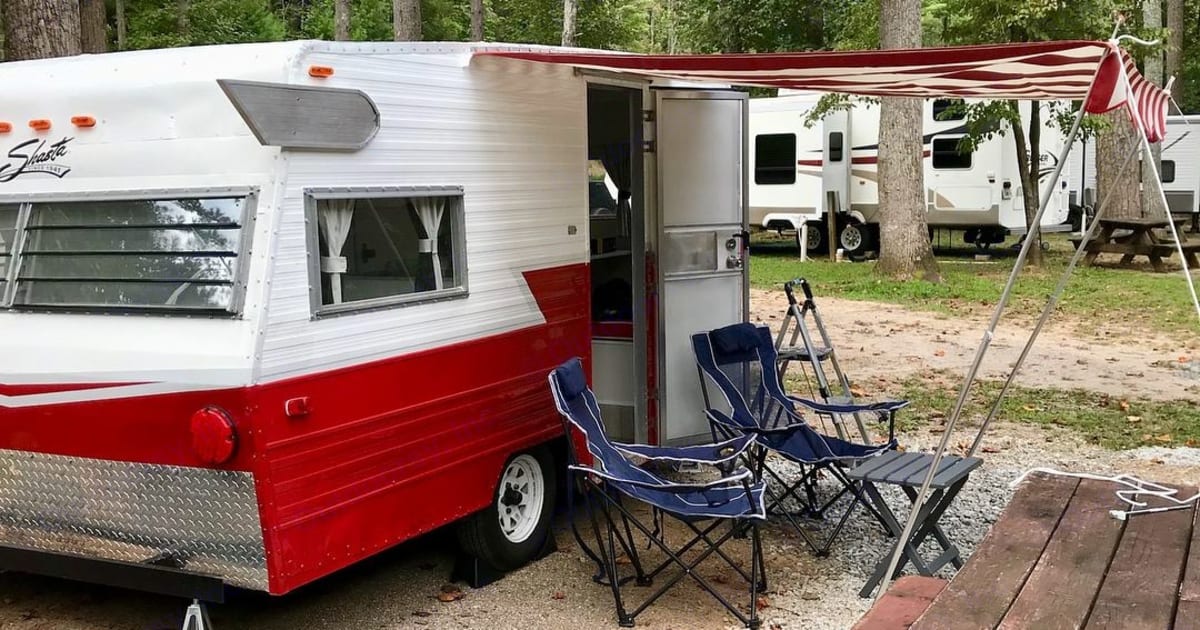 1967 Shasta Flyte Travel trailer Rental in Buford, GA Outdoorsy