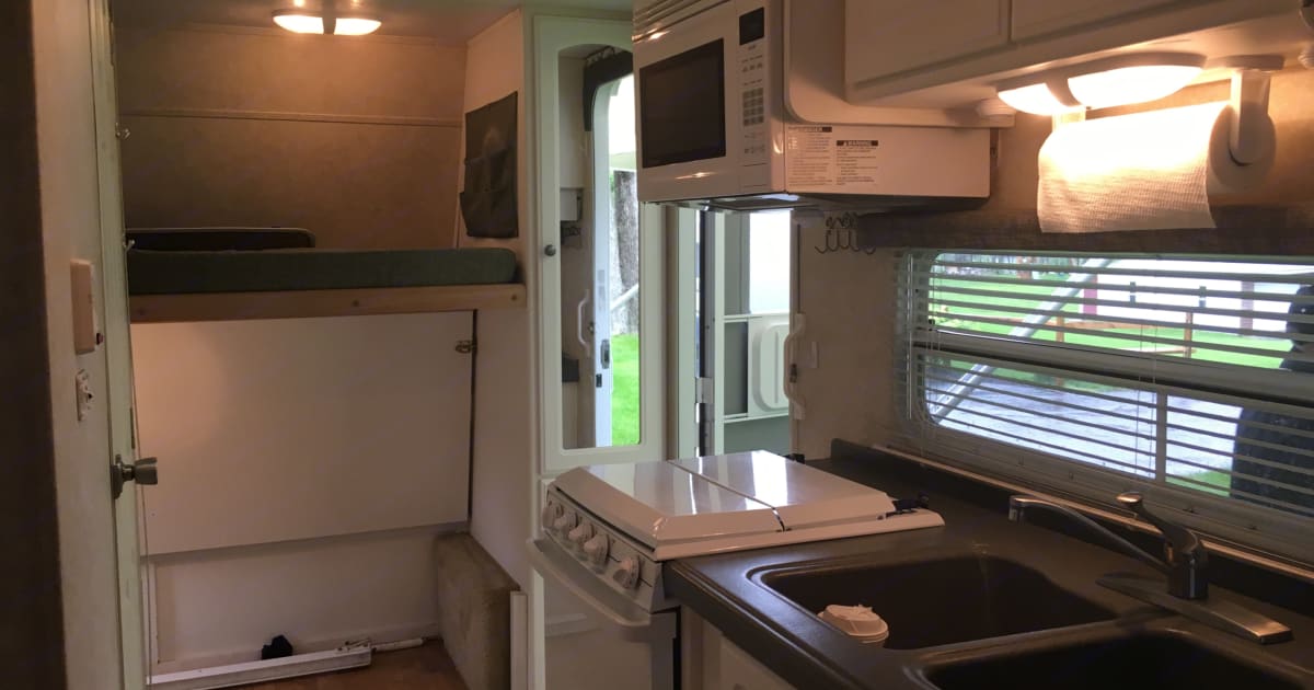 2004 Keystone Outback Travel trailer Rental in Livingston, TX Outdoorsy