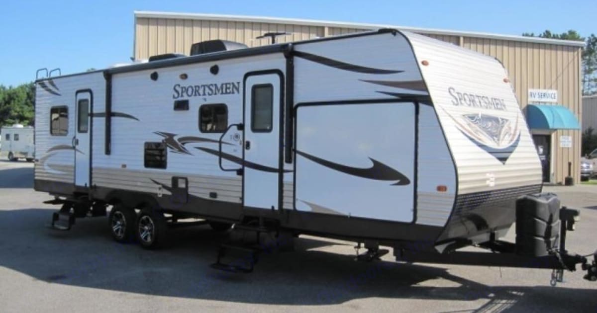 2015 KZ Manufacturing Sportsmen Travel trailer Rental in Springfield
