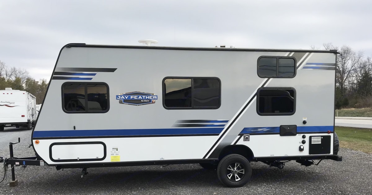 2018 Jayco Jay Feather 19BH Travel trailer Rental in Dillsburg, PA