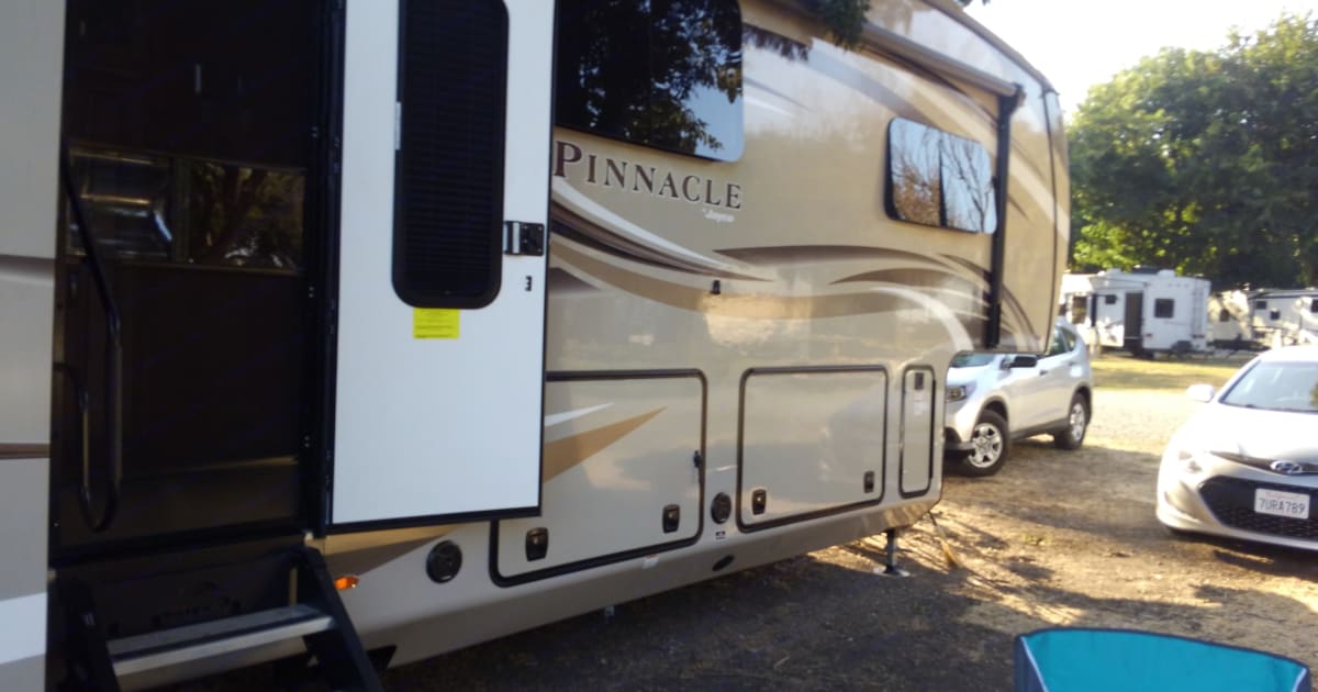 2018 Jayco Pinnacle Fifthwheel Rental in Isleton, CA Outdoorsy