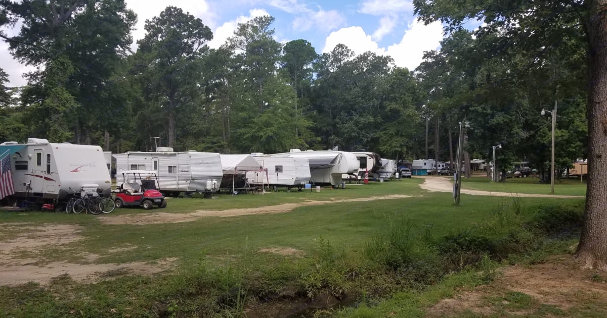 2012 Winnebago Minnie Winnie Travel trailer Rental in Summerville, SC
