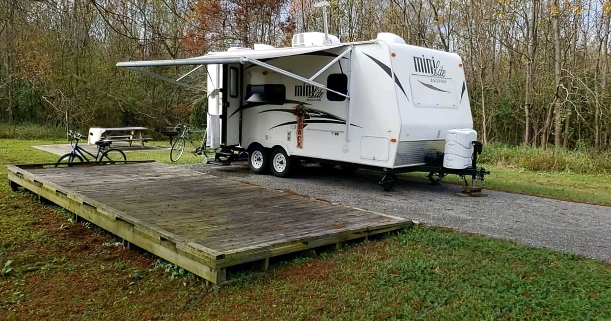 2015 Forest River Rockwood Mini Lite Travel trailer Rental in Madison