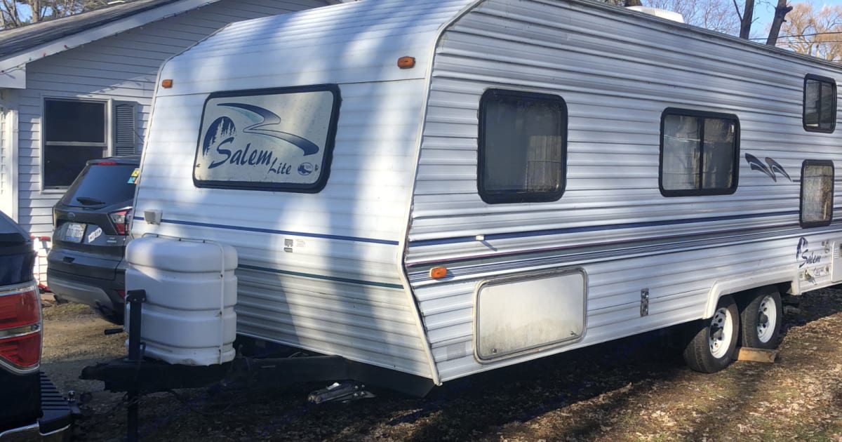 1999 Forest River Salem Cruise Lite Travel trailer Rental in Mesa, AZ