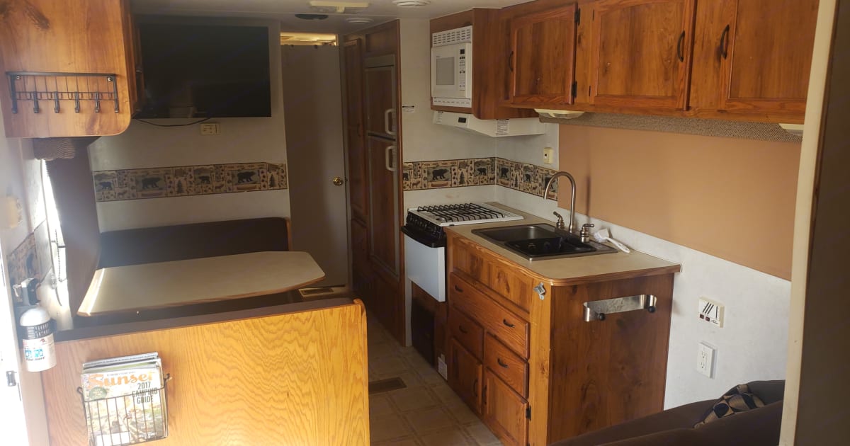 2003 Skyline Aljo Travel trailer Rental in Santee, CA Outdoorsy