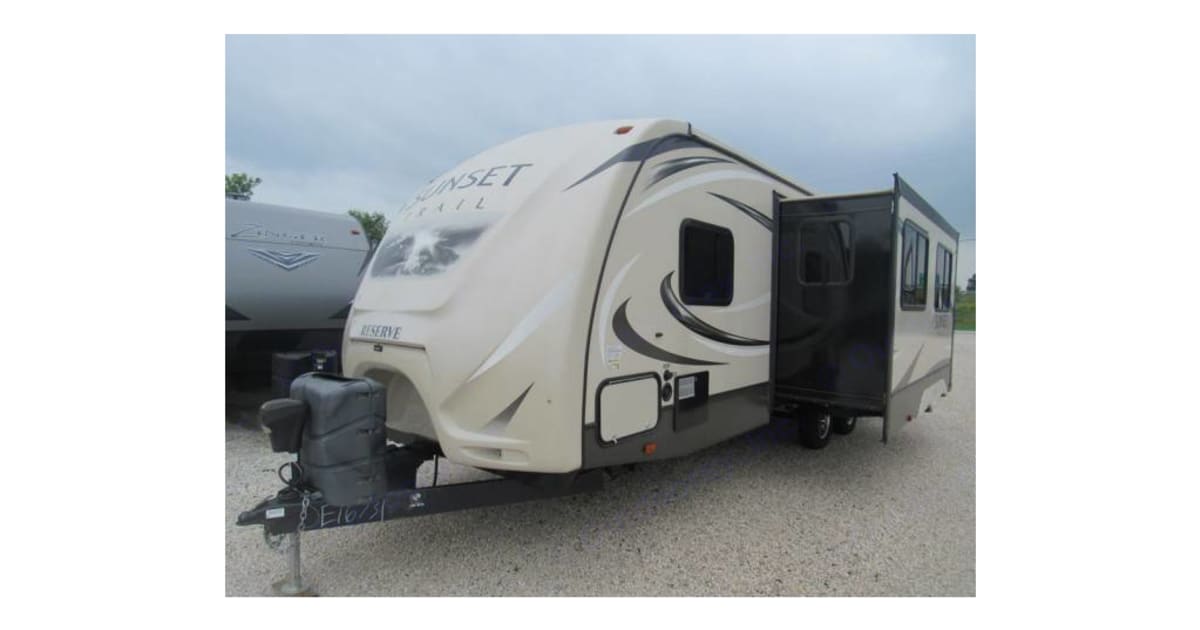 2013 Crossroads Sunset Trail Reserve Travel trailer Rental in Candler, NC Outdoorsy