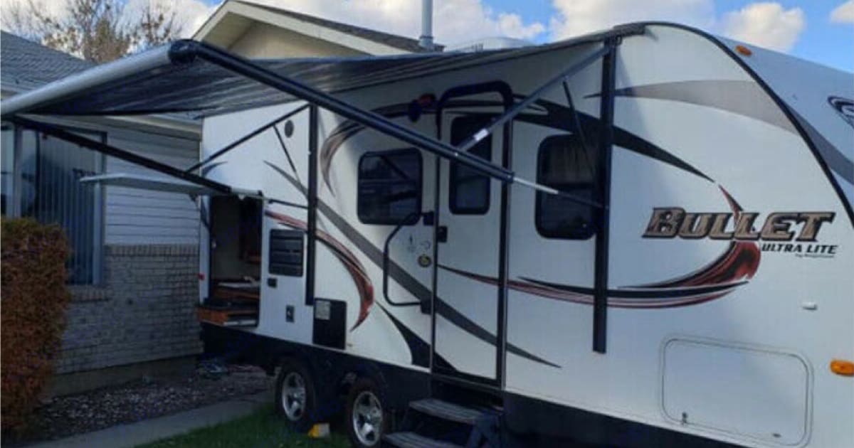 2013 Keystone Bullet Travel trailer Rental in Medicine Hat, AB Outdoorsy