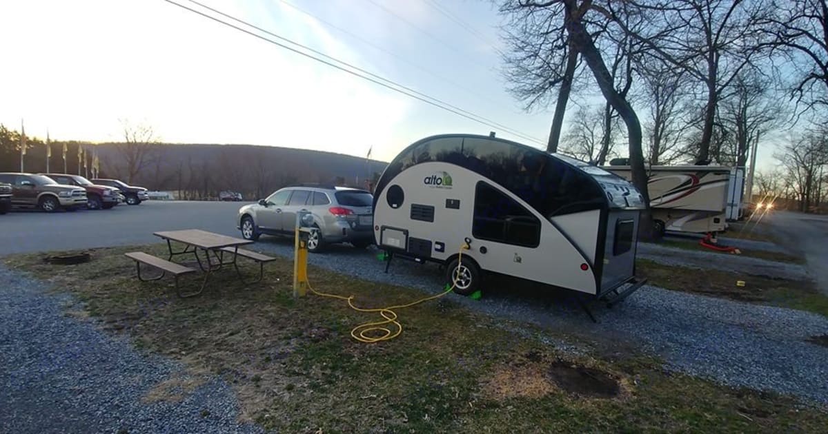2019 Safari Alto R1723 Travel trailer Rental in Frederick, MD Outdoorsy