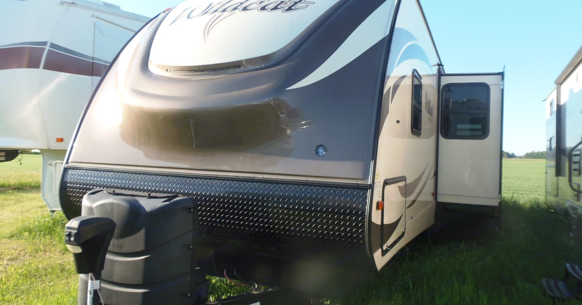 2017 Forest River Wildcat Travel trailer Rental in Roseau, MN Outdoorsy