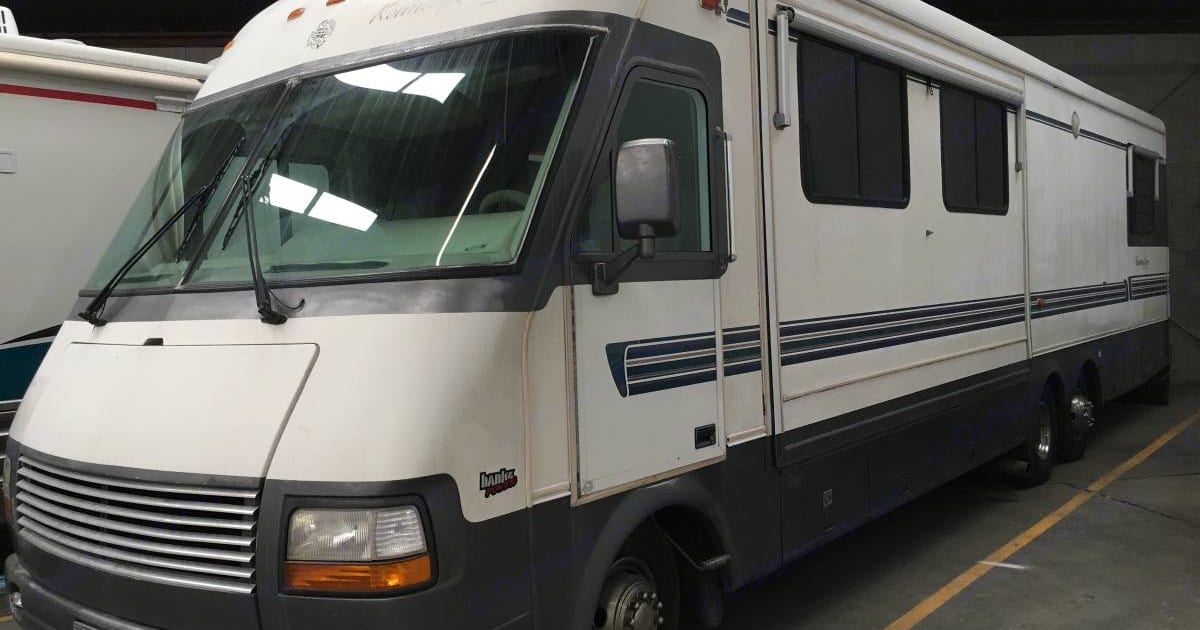 1995 Newmar Kountry Star Class A Rental in Santa Rosa, CO Outdoorsy