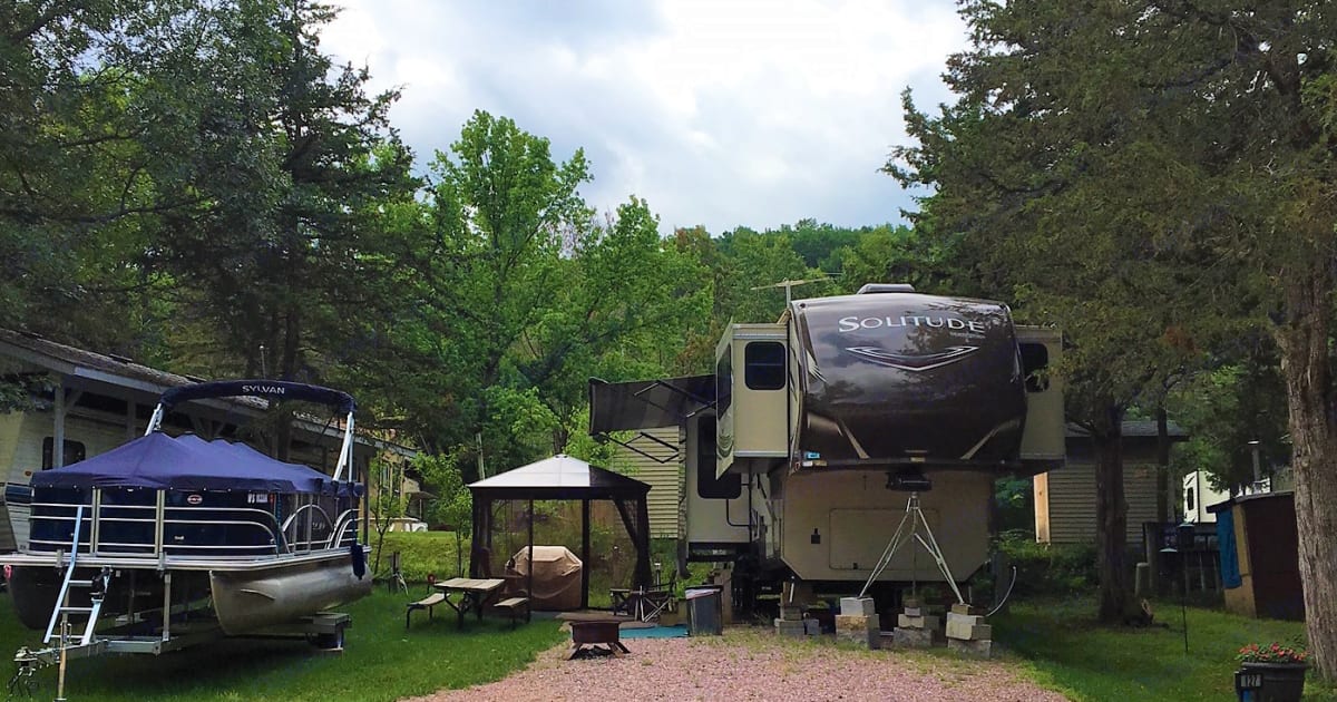 2015 Grand Design Solitude Fifthwheel Rental in WI Outdoorsy