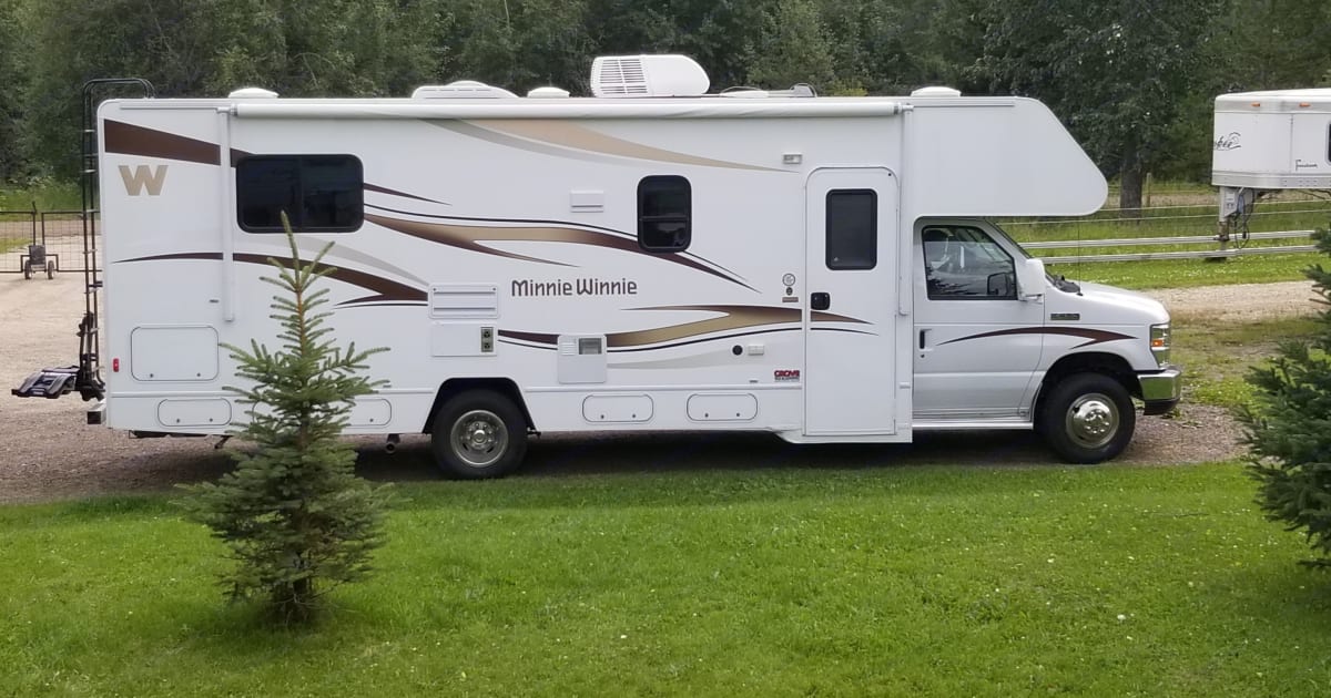 2015 Winnebago Minnie Winnie Class C Rental In Lonira Ab Outdoorsy