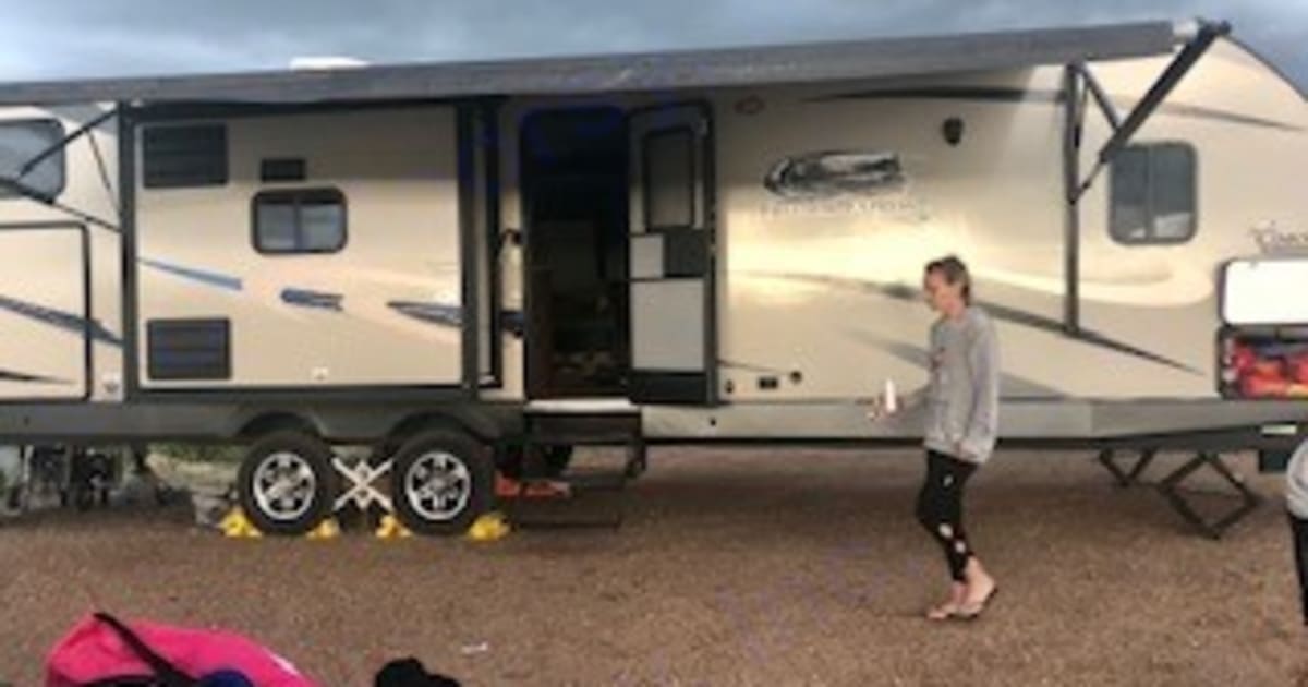 2014 Coachmen Freedom Express Travel trailer Rental in Cheyenne, WY