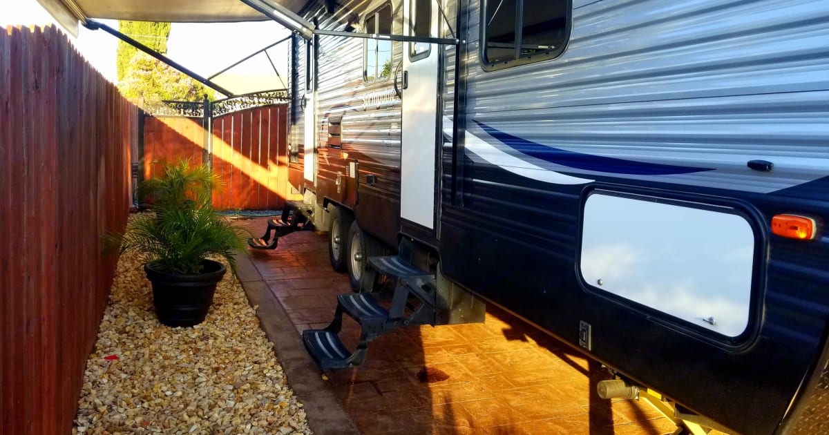 2017 Keystone Summerland Travel trailer Rental in Lathrop, CA Outdoorsy