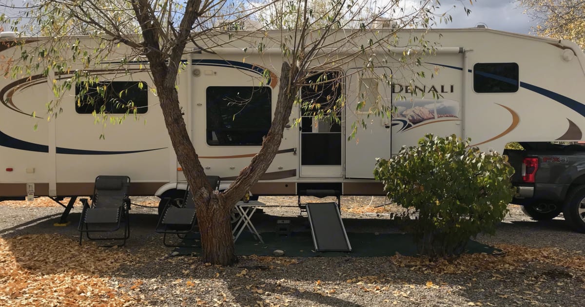 2010 Coachmen Destiny Fifthwheel Rental in Franklin, NC Outdoorsy