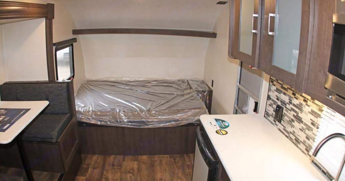 2019 ForestRiver Wildwood Travel trailer Rental in Forest Lake, MN