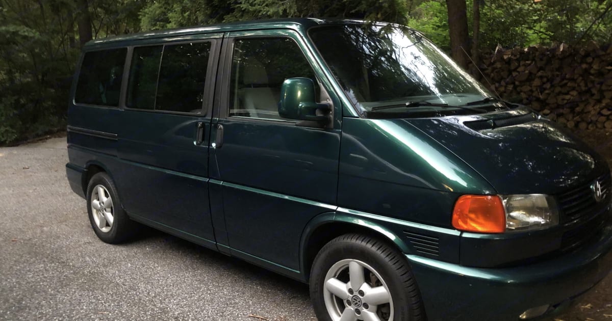 2002 Volkswagen Multivan Camper van Rental in Media, PA | Outdoorsy