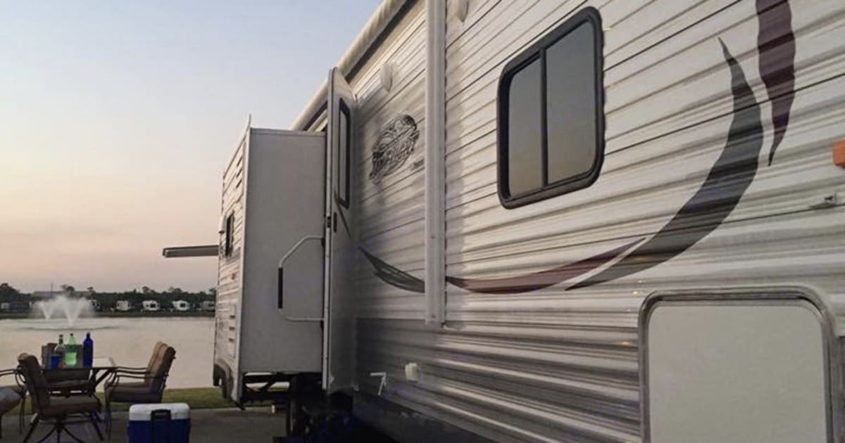2014 Jayco Jay Flight Travel trailer Rental in Kingwood, TX Outdoorsy
