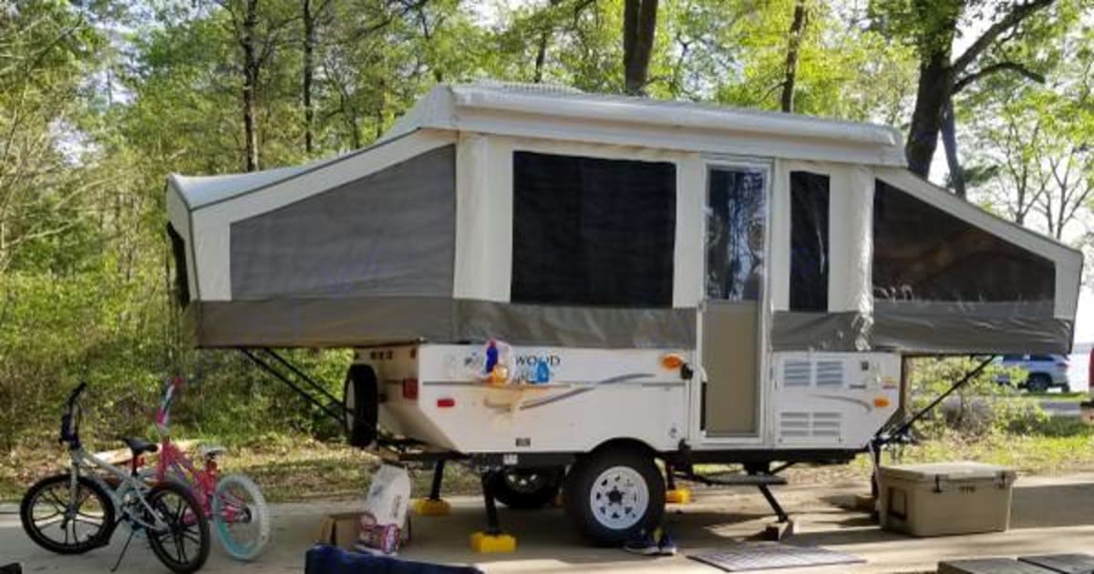 2008 rockwood freedom Travel trailer Rental in Tomball, TX Outdoorsy
