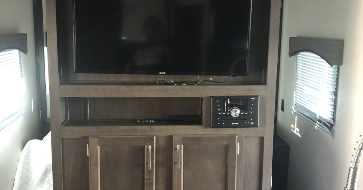 2018 Forest River Evo Travel trailer Rental in Wildomar, CA Outdoorsy