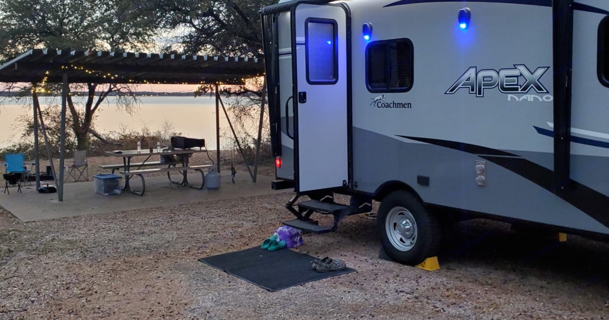 2019 Coachmen Apex Travel trailer Rental in Mathis, TX Outdoorsy