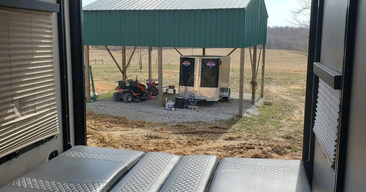 2017 Keystone Impact Caravane rigide à double essieux Rental in Waverly