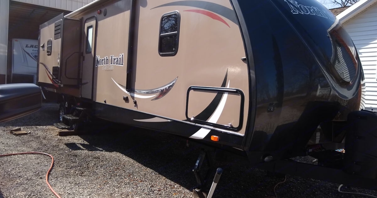 2014 Heartland North Trail Travel trailer Rental in Lowellville, OH