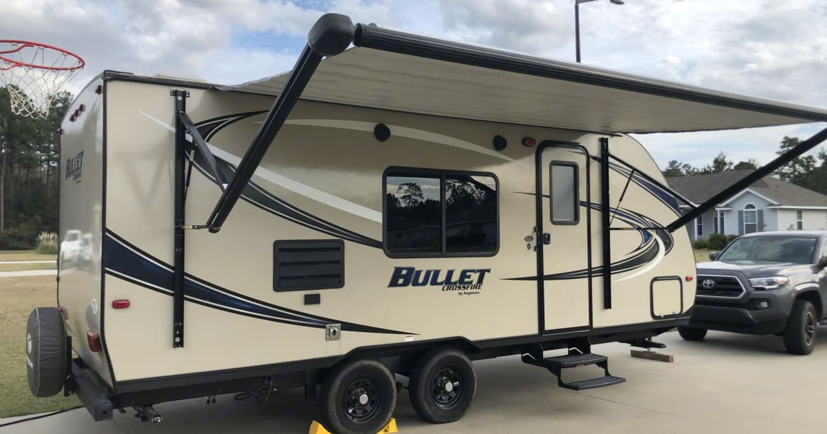 Photos 2018 Keystone Bullet Trailer Rental in Guyton, GA Outdoorsy