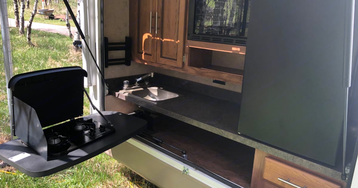 2015 Forest River Flagstaff Classic Super Lite Travel trailer Rental in