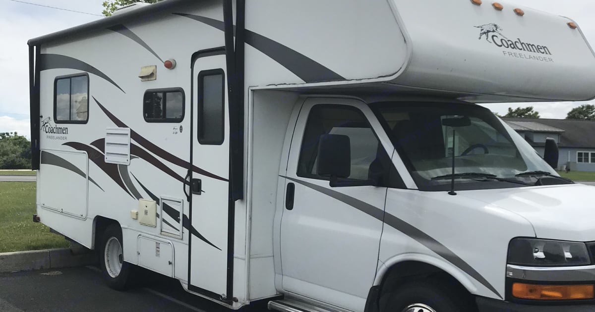 2010 Coachmen Freelander Capucine Rental in Hamburg, PA Outdoorsy