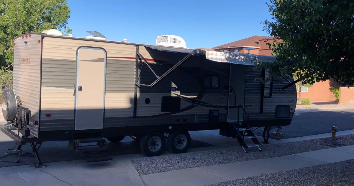 2015 Forest River Cherokee Grey Wolf Travel trailer Rental in