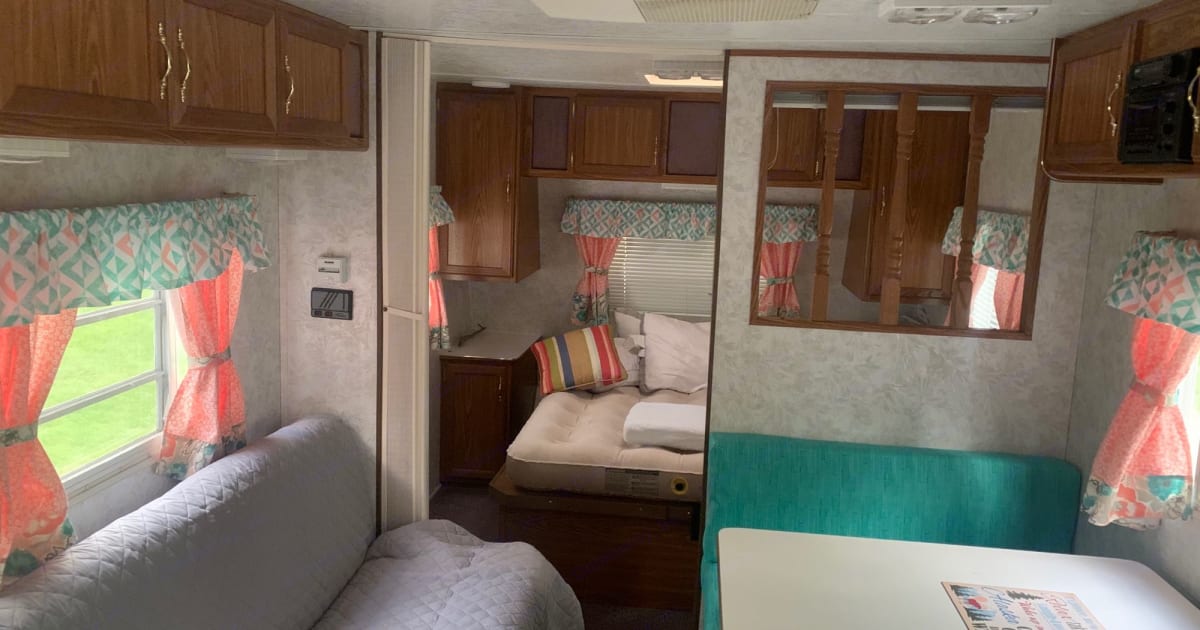 1998 Dutchmen Dutchmen Travel trailer Rental in WASILLA, AK Outdoorsy