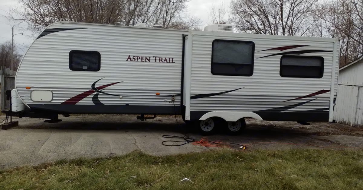 2011 Dutchmen Aspen Trail Travel trailer Rental in Independence, MO