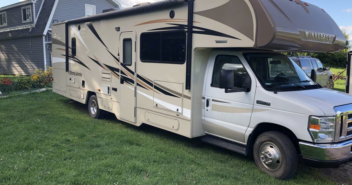 2017 Winnebago Minnie Winnie Class C Rental in sandstone, MN Outdoorsy