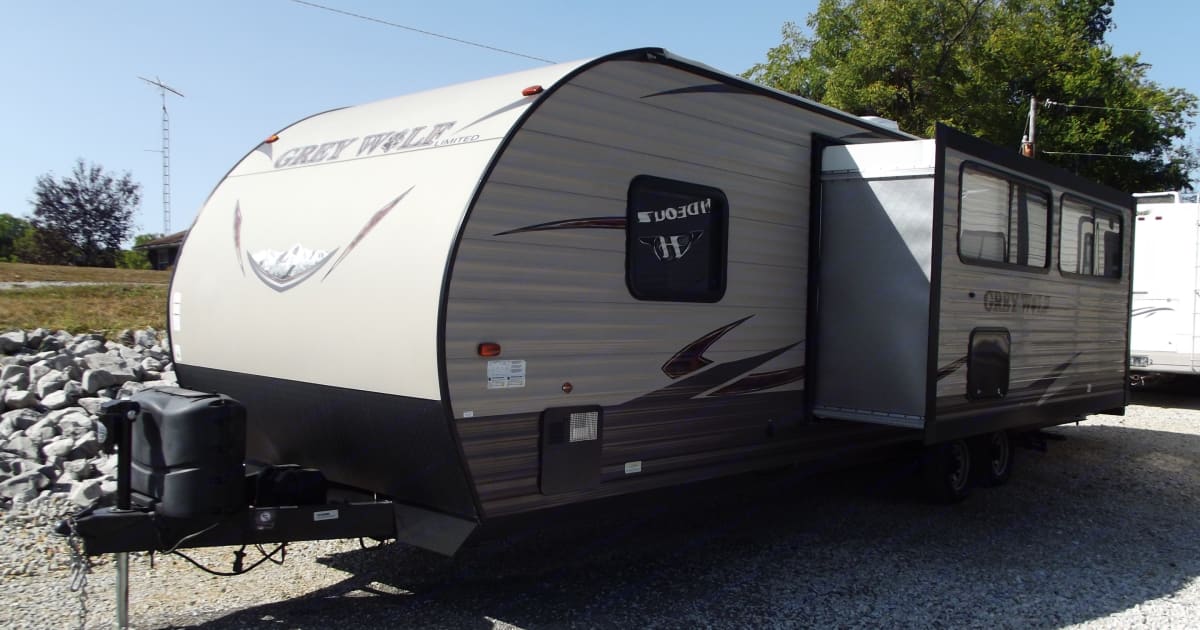 2016 Forest River Cherokee Grey Wolf Travel trailer Rental in Mitchell ...