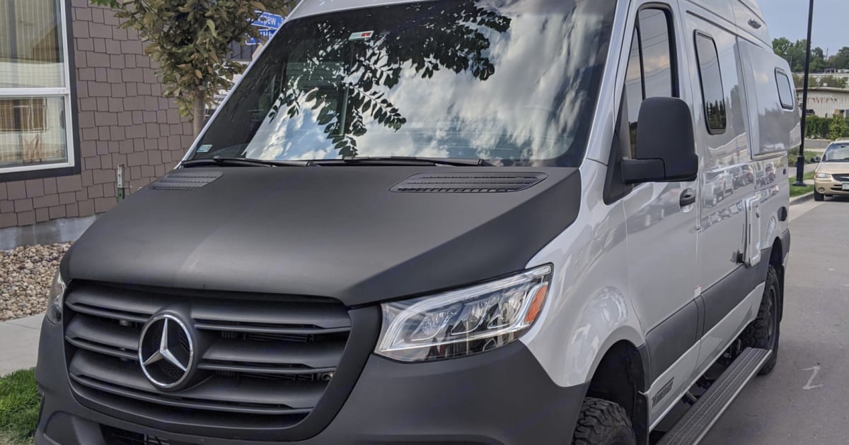 2020 Winnebago Revel Fourgon Rental in Dallas, TX Outdoorsy