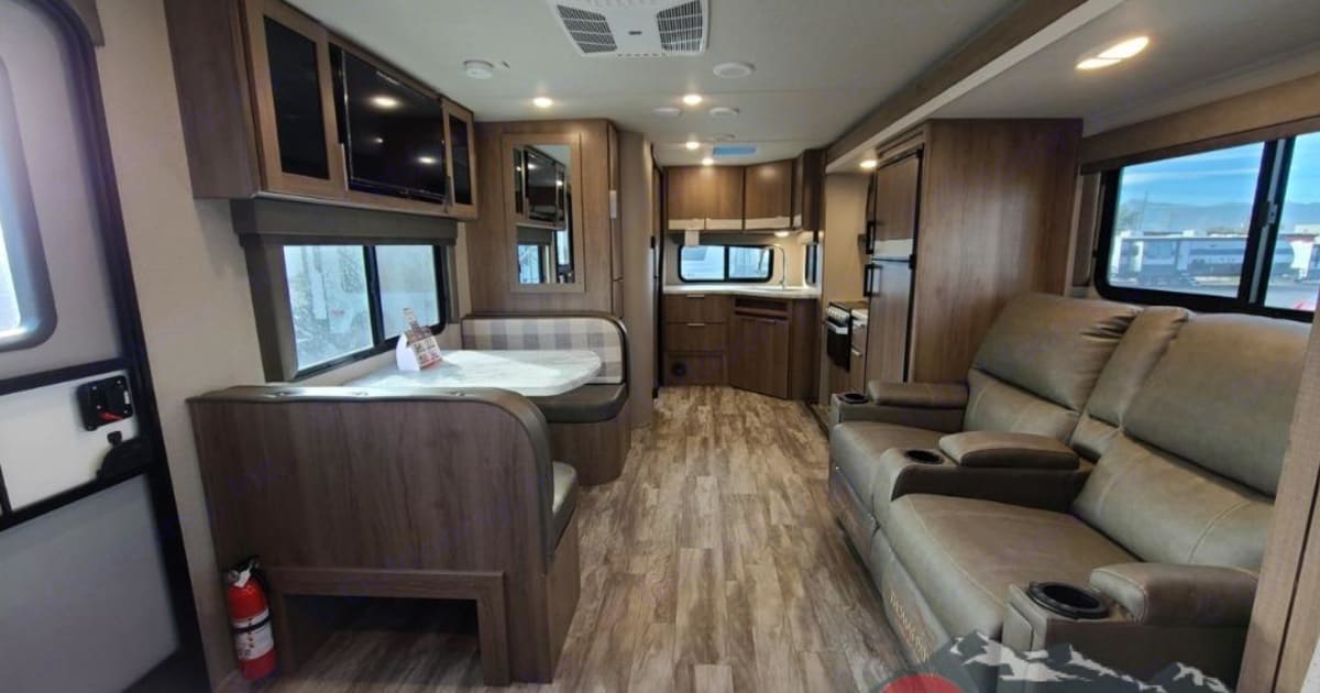 Photos 2021 Grand Design Imagine XLS 22 MLE Travel trailer Rental in