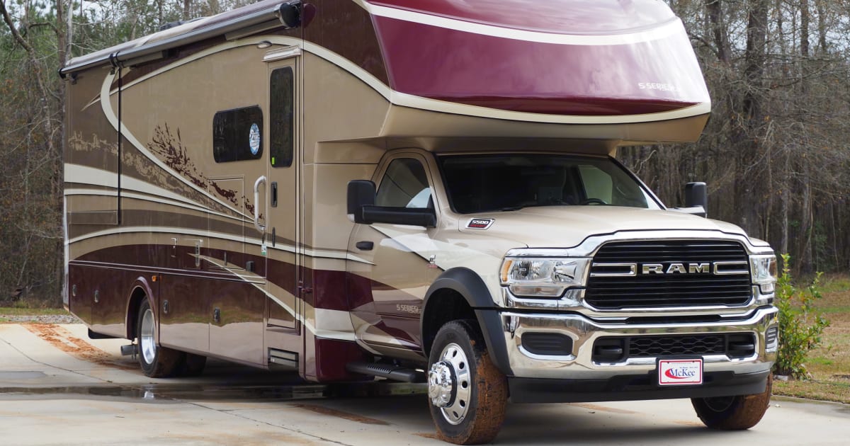 2021 Forest River Isata 5 36 DS Motorhome Rental in Hammond, LA Outdoorsy