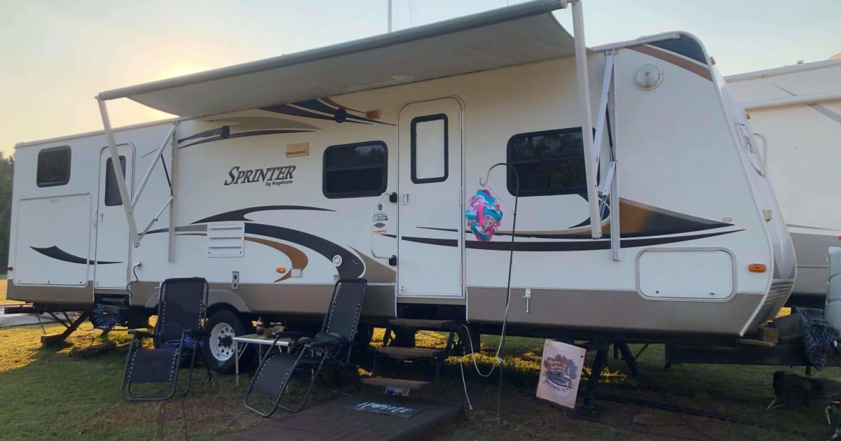 2010 Keystone Sprinter Travel trailer Rental in Randleman, NC Outdoorsy