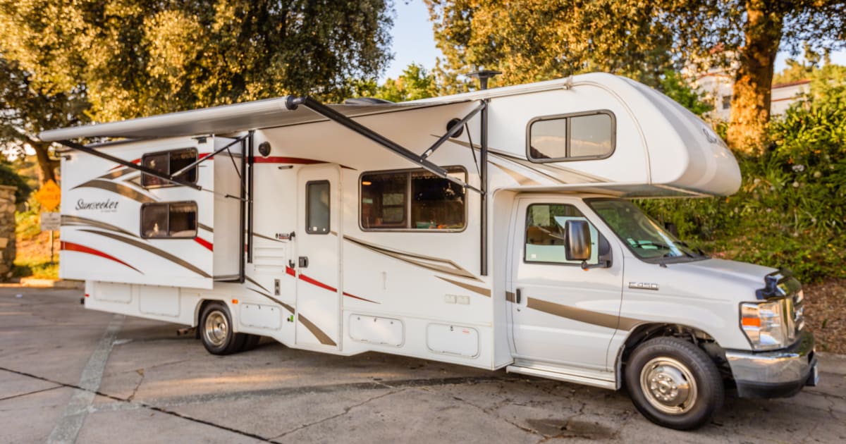 2017 Forest River Sunseeker Motorhome Rental in Phoenix, AZ Outdoorsy