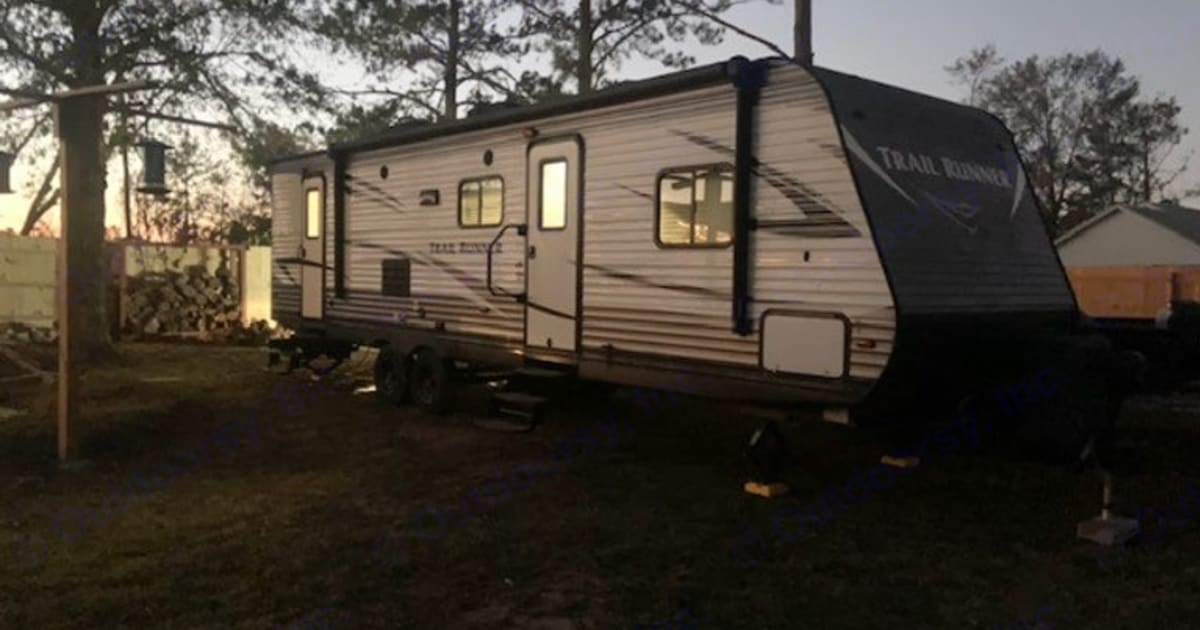 2018 Heartland Trail Runner Travel trailer Rental in Beaumont, TX