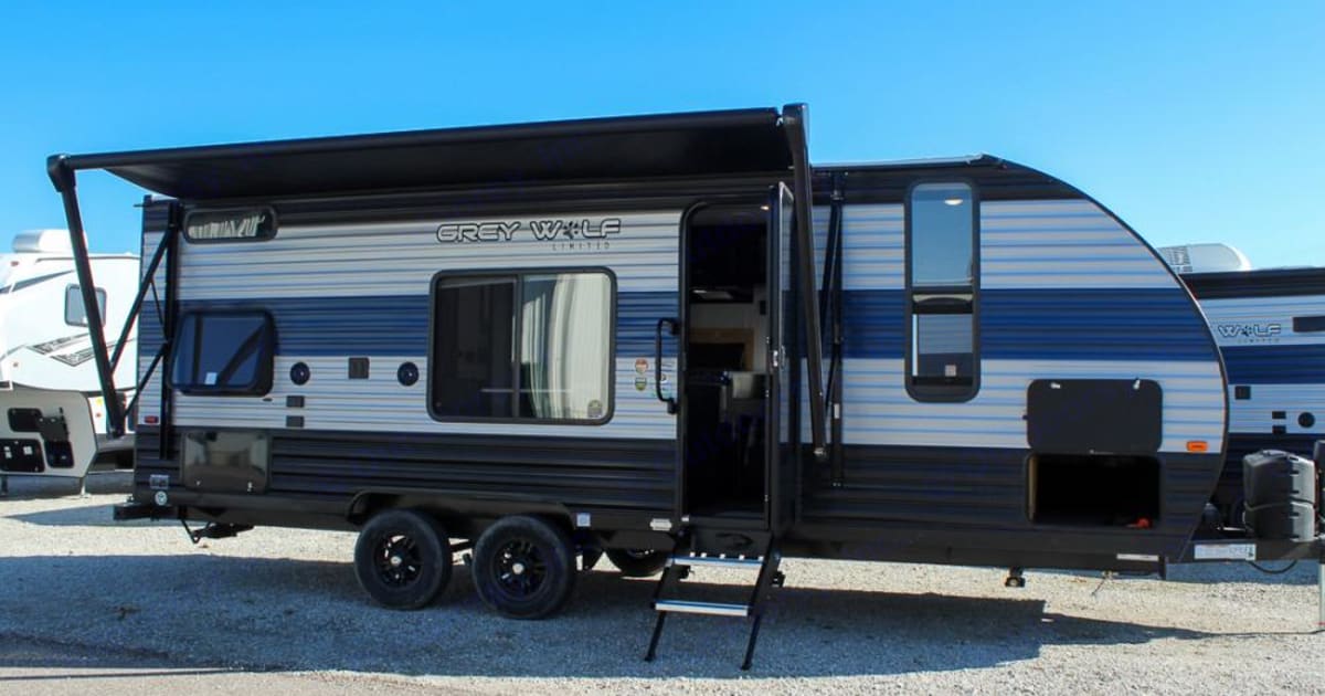 castaway north travel trailer rentals waterdown on